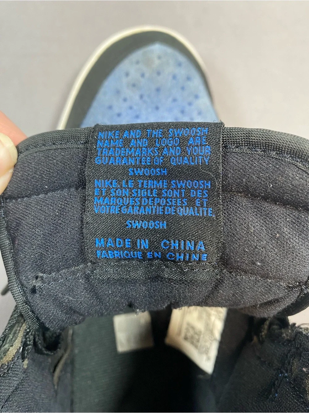 Jordan Kids High-Top Sneakers in Black and Blue